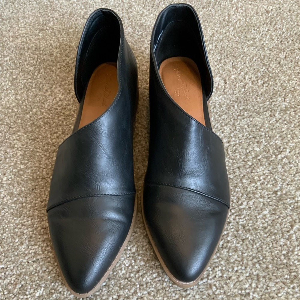 Black Universal Thread Heels Women’s 6.5 Good Used condition